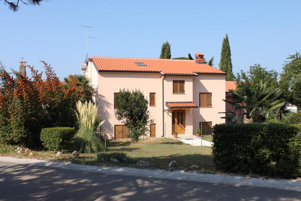 Apartments With A Parking Space Umag - 6995 Zewnętrze zdjęcie